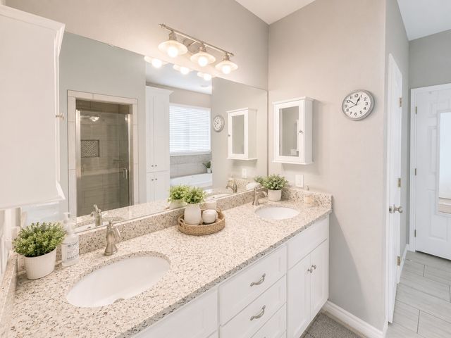 110 Centerhill Drive, Muenster, TX 76252