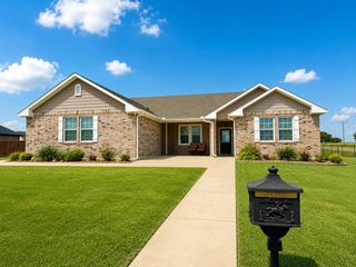 110 Centerhill Drive, Muenster, TX 76252