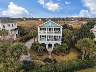 10 Sea Oats Circle, Pawleys Island, SC 29585