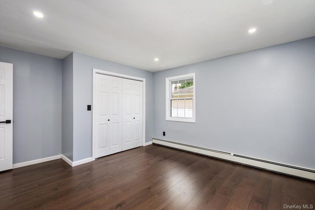 91 30th Street, Copiague, NY 11726
