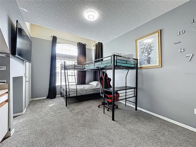 8401 CRYSTAL COVE LOOP, Kissimmee, FL 34747