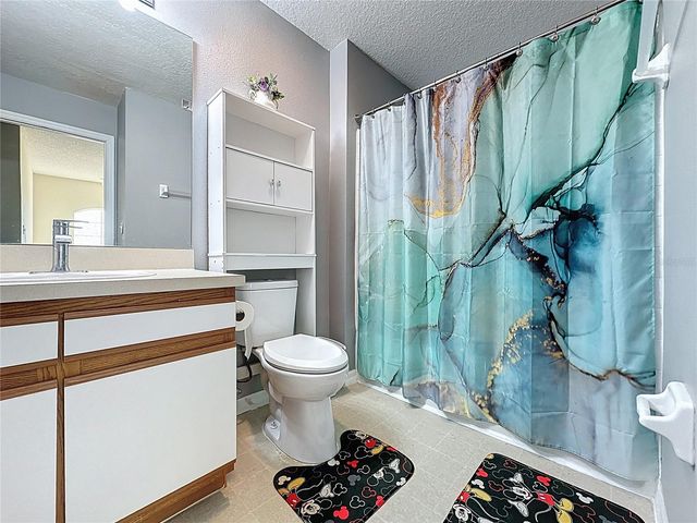 8401 CRYSTAL COVE LOOP, Kissimmee, FL 34747