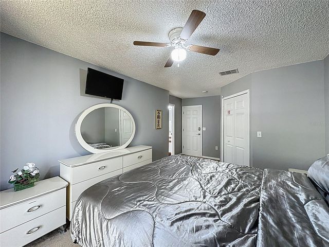 8401 CRYSTAL COVE LOOP, Kissimmee, FL 34747