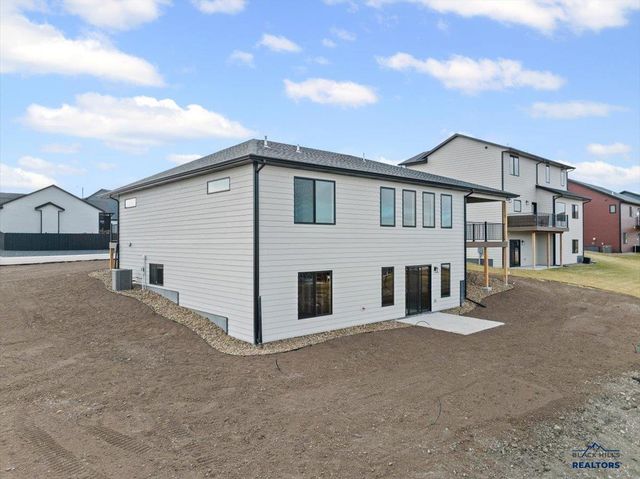 4824 MONDAVI DR, Rapid City, SD 57703