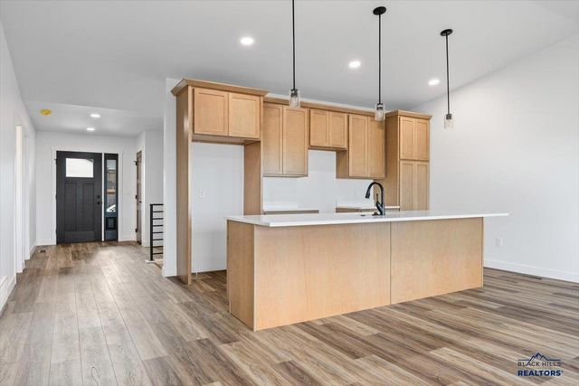 4824 MONDAVI DR, Rapid City, SD 57703