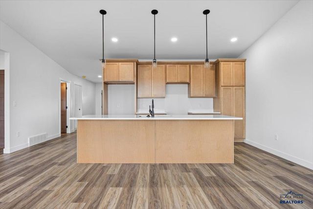 4824 MONDAVI DR, Rapid City, SD 57703