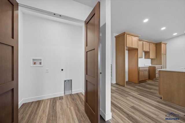 4824 MONDAVI DR, Rapid City, SD 57703