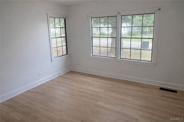 103 Pine, Hueytown, AL 35023