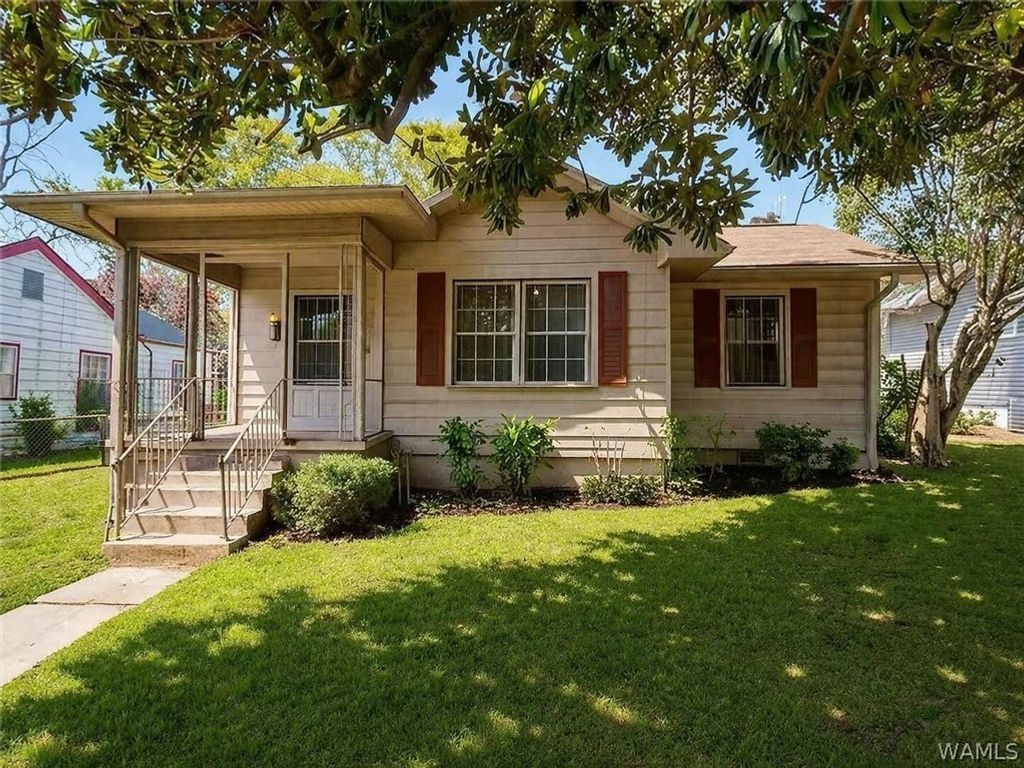 103 Pine, Hueytown, AL 35023