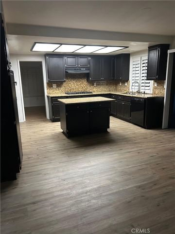 3030 Wellington, Palmdale, CA 93551