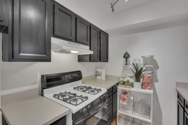249 E Kossuth Street, C, Columbus, OH 43206