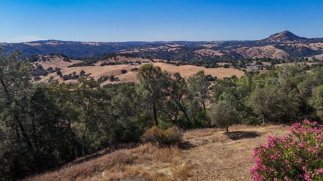 6981 Highway 26, Mokelumne Hill, CA 95245
