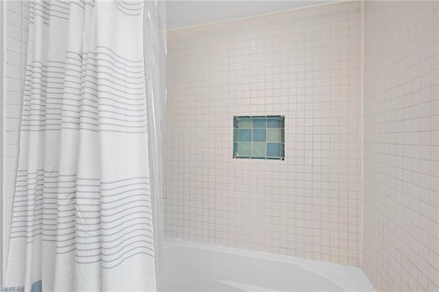 2273 Widgeon LN, Virginia Beach, VA 23456