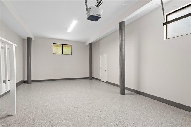 2273 Widgeon LN, Virginia Beach, VA 23456