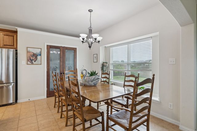 6806 Bear Lane, Greenville, TX 75402