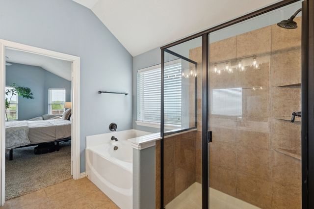 6806 Bear Lane, Greenville, TX 75402