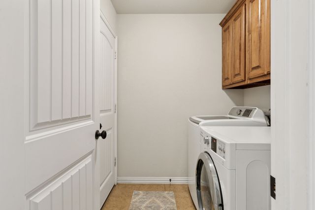 6806 Bear Lane, Greenville, TX 75402