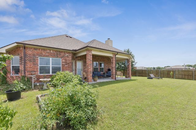 6806 Bear Lane, Greenville, TX 75402