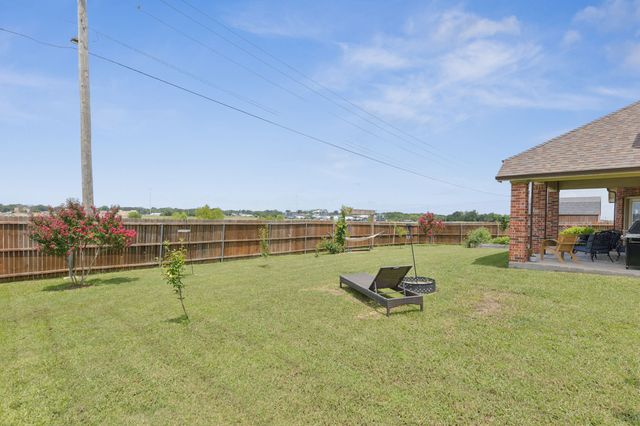 6806 Bear Lane, Greenville, TX 75402