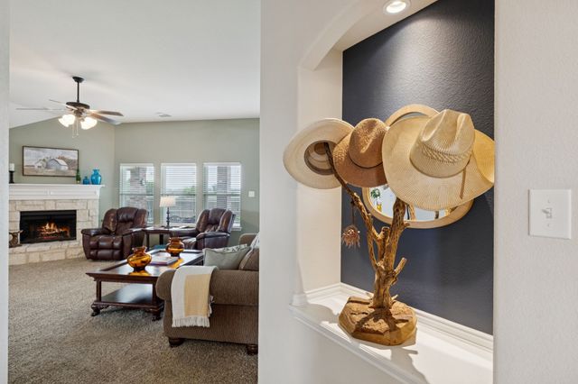 6806 Bear Lane, Greenville, TX 75402