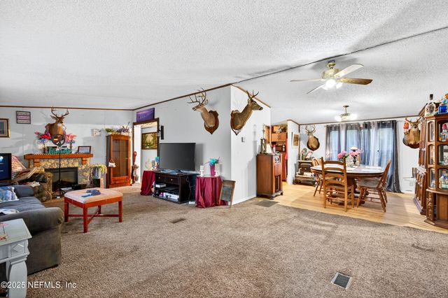 133 RAINBOW Road, Crescent City, FL 32112