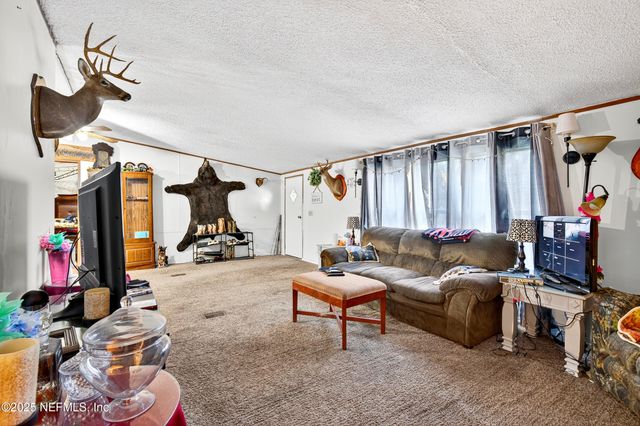 133 RAINBOW Road, Crescent City, FL 32112