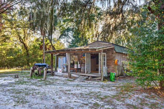 133 RAINBOW Road, Crescent City, FL 32112