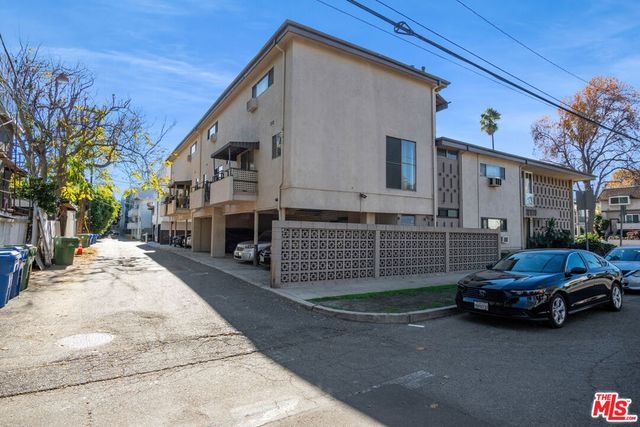 12070 Woodbridge Street, Studio City, CA 91604