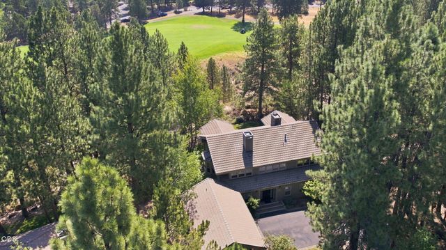 61866 Bunker Hill Court, Bend, OR 97702