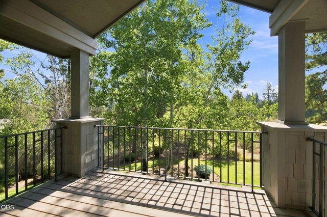61866 Bunker Hill Court, Bend, OR 97702