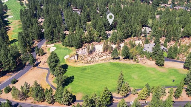61866 Bunker Hill Court, Bend, OR 97702