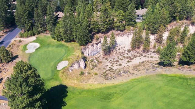 61866 Bunker Hill Court, Bend, OR 97702