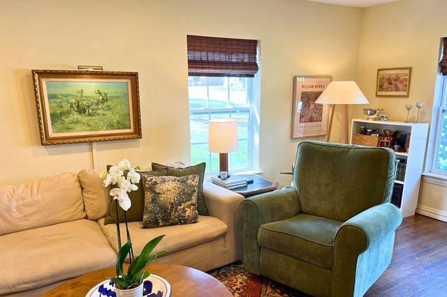 713 W Spring Street, Weatherford, TX 76086