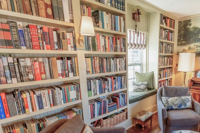 713 W Spring Street, Weatherford, TX 76086