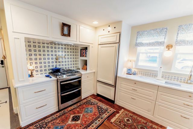 713 W Spring Street, Weatherford, TX 76086