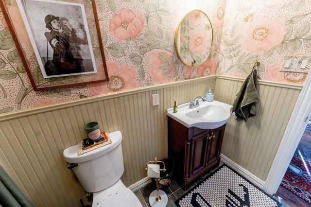 713 W Spring Street, Weatherford, TX 76086