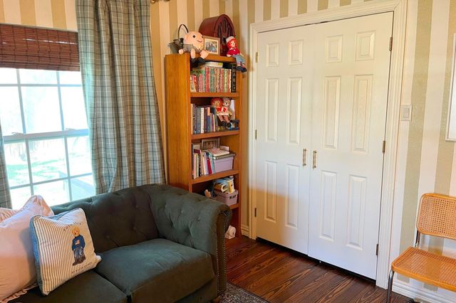 713 W Spring Street, Weatherford, TX 76086