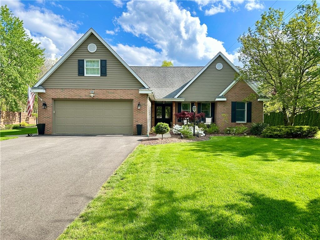 254 W Parkside Dr, Neshannock Twp, PA 16105