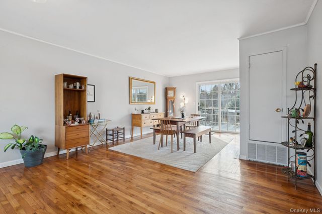 12 Gail Court, Kings Park, NY 11754