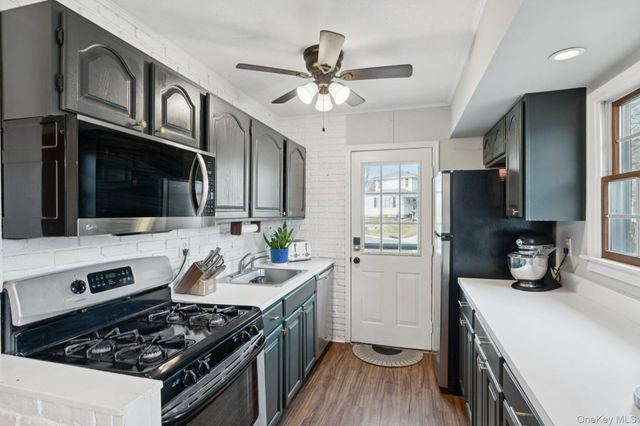 12 Gail Court, Kings Park, NY 11754