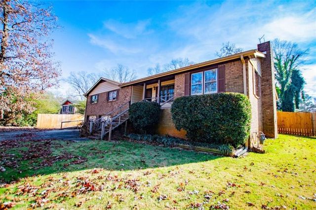 5781 Macedin Drive, Douglasville, GA 30135