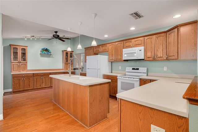 2232 COLONIAL BOULEVARD W, Palm Harbor, FL 34683