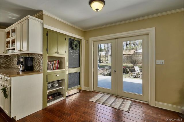 49 Maple Avenue, Warwick, NY 10990