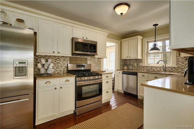 49 Maple Avenue, Warwick, NY 10990