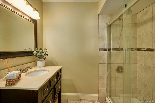 49 Maple Avenue, Warwick, NY 10990