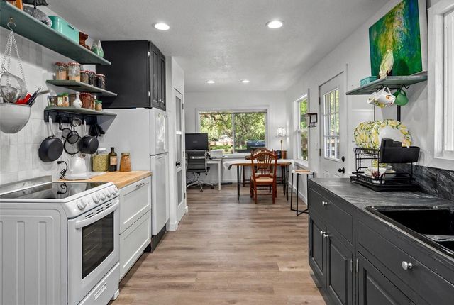 3418 SANDY DRIVE, Zephyrhills, FL 33541