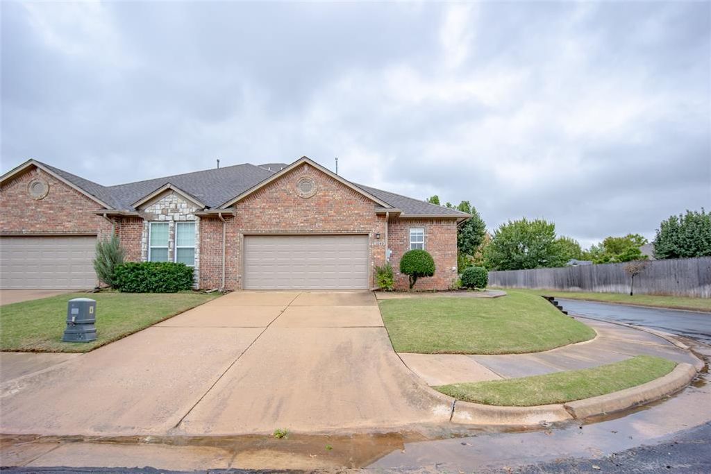 1640 Laurel Place, Edmond, OK 73003