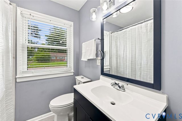 2587 Pinehurst Dr, Petersburg, VA 23805