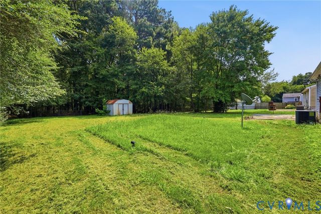 2587 Pinehurst Dr, Petersburg, VA 23805