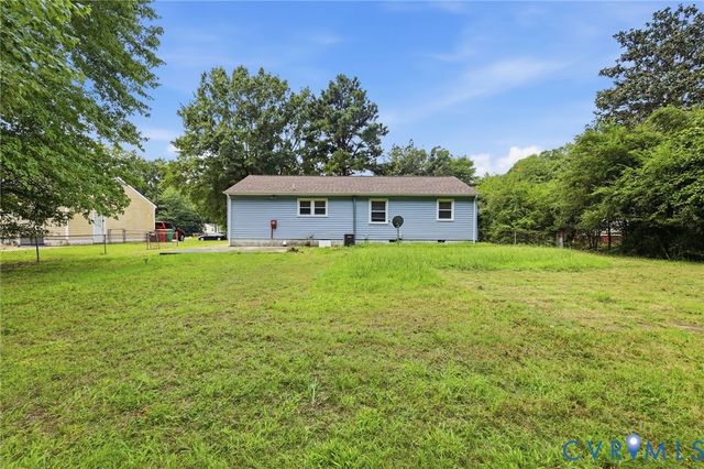 2587 Pinehurst Dr, Petersburg, VA 23805